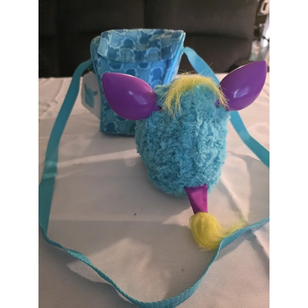 2012 Furby Lagoon Teal Purple -‎ 2nd Gen - Mind Of Its Own